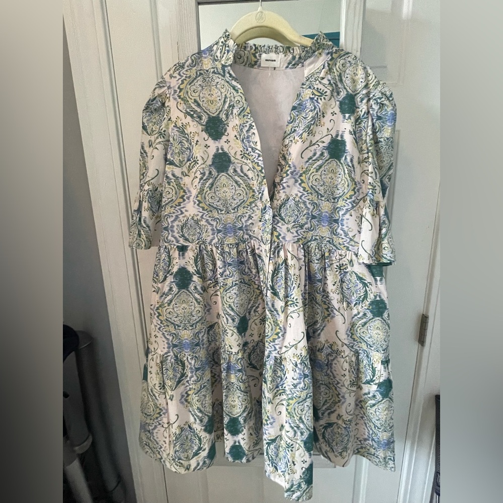 AUREUM White Dress with Green and Blue Paisley Print